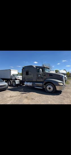 2009  Kenworth T660 Flattop