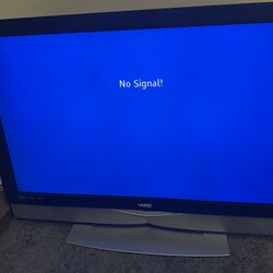 42” VIZIO Flat Screen Tv. with Remote