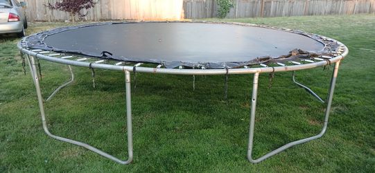 Free trampoline