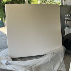 New, King Matress 1 Pc . New, Only Used For Display 