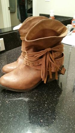 Never Worn Cowboy Ankle Boot size 6