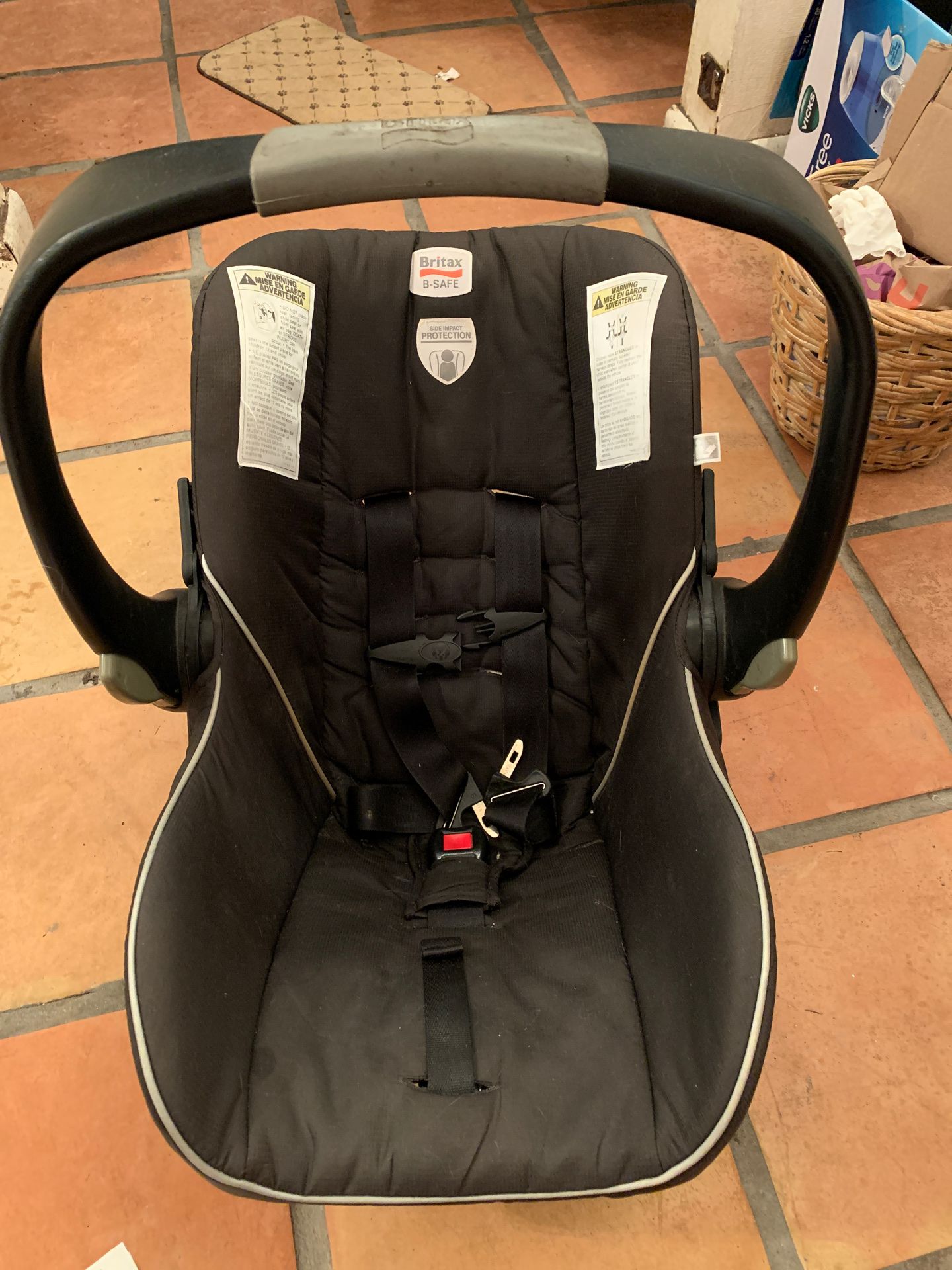 BRITAX B-safe baby car seat FREE