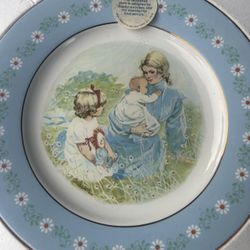 Avon Collectors Plate