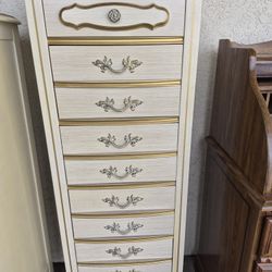 French Provential Lingerie Chest 