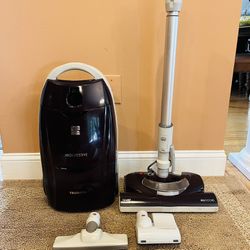 Kenmore Canister Vacuum Cleaner 