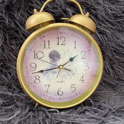 Twin bell Quarts Clock