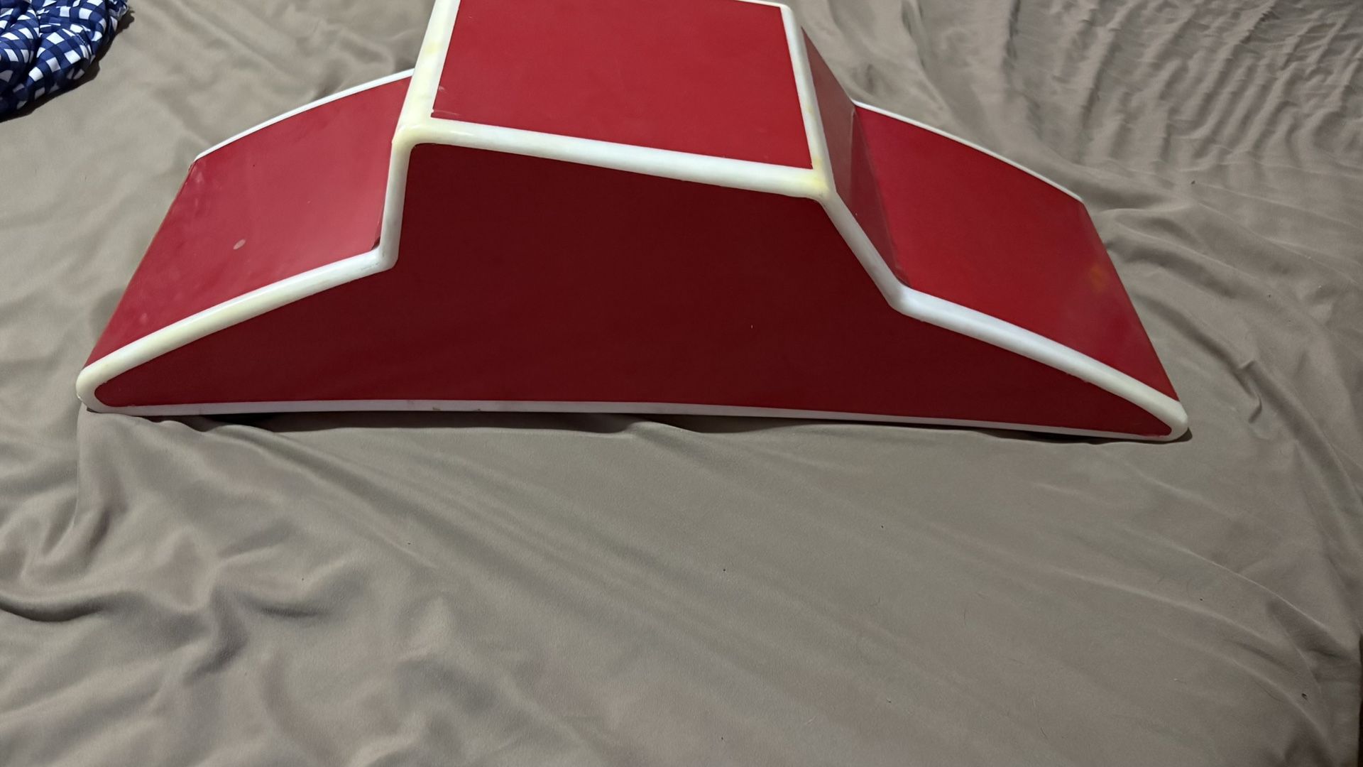 Pizza Hut Topper