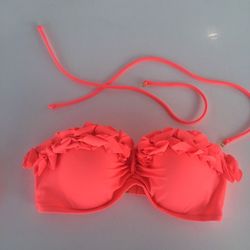 Brand New Victoria Secret Bikini 34C and Small Bottoms