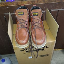 Worn only once size 11 1/2 mens wolverine hard toe work boots