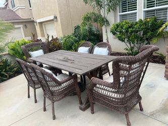 Pier One outdoor table