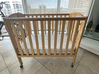 Foldable Crib
