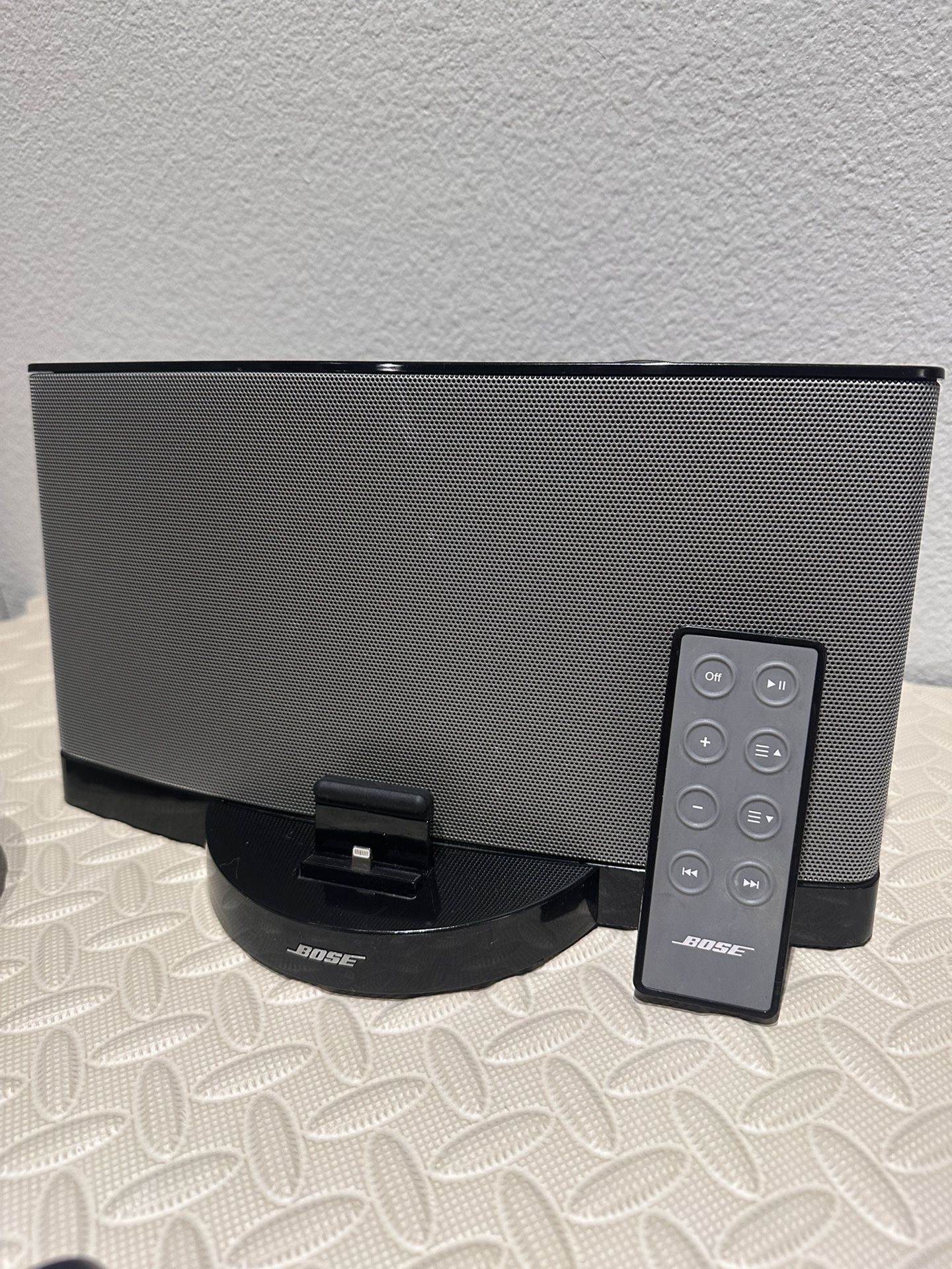 Bose SoundDock Portable Speaker