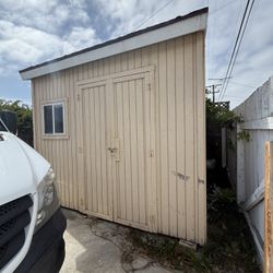 Outdoor Shed Storage Container - FREE