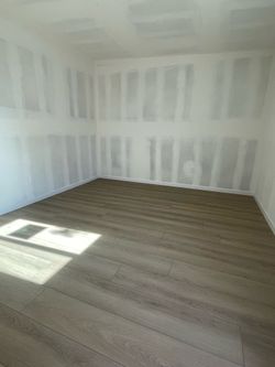 Selling vinyl floor