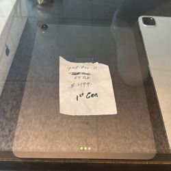 Like New Apple iPad Pro 11 64GB Unlocked 