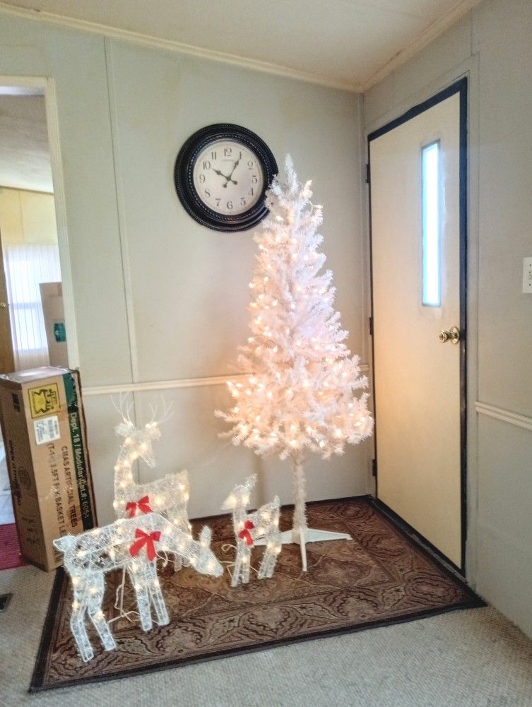 5'5" TALL WHITE ARTIFICIAL CHRISTMAS TREE W/ LIGHTS & 3 PC. LIGHTED REINDEER SET