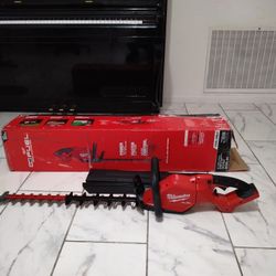 Milwaukee M18 Fuel 24 In Hedge Trimmer Tool Only 