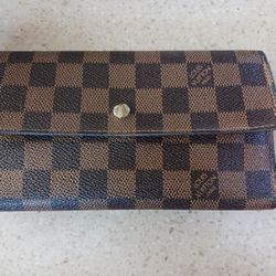 Authentic LV Wallet