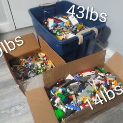 Lego Misc Pieces (66lbs)