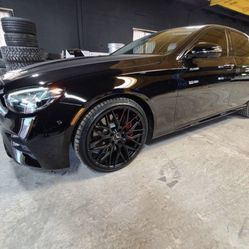 20 INCH NEW WHEELS STAGGERED MESH TYPE SATIN BLACK FOR MERCEDES BENZ E350 E300 E53 E63 E550 C300 Wheels Only !!