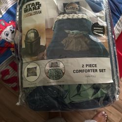 Twin Size Comforter Set