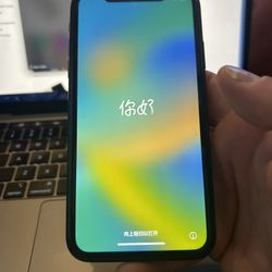 iPhone XR 64G w/case