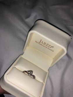 Jared size 6 rose gold and silver diamond ring