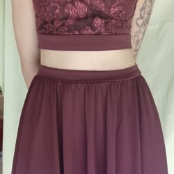 Junior Sz 1 Burgundy Floral Lace 2 Piece Skirt Outfit