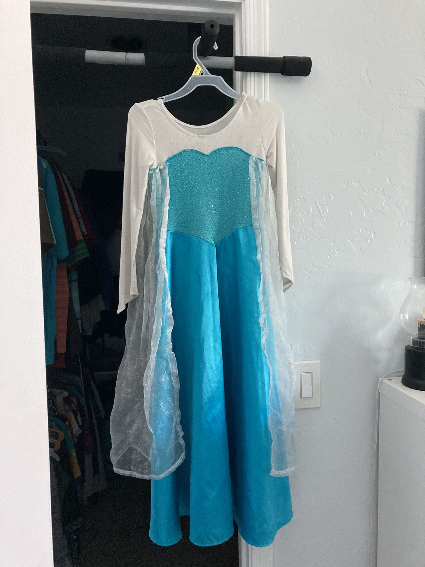 Elsa Frozen Costume Size 6-8