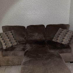 Sectional Sofa (2 Pieces)