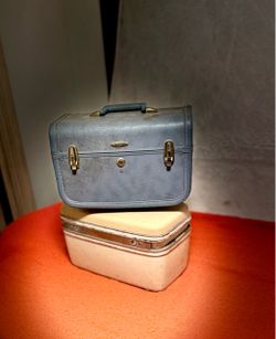 Vintage Luggage Train Cases Set of 2