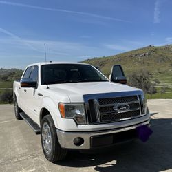 2012 FORD 150 LARIAT EXCELLENT CONDITION 