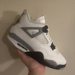 Jordan 4 White Cement