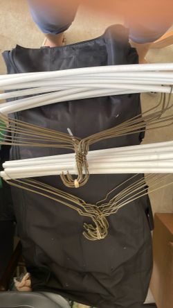 70 hangers like this total $5