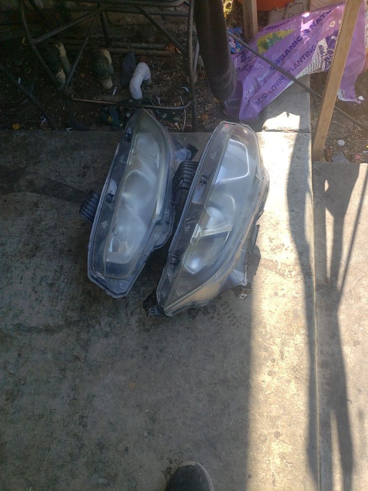 Head Lights Left And Right
