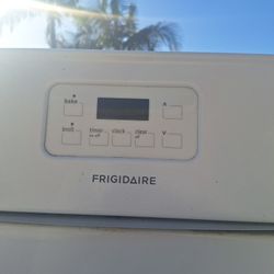 Frigidaire 30" Gas Stove