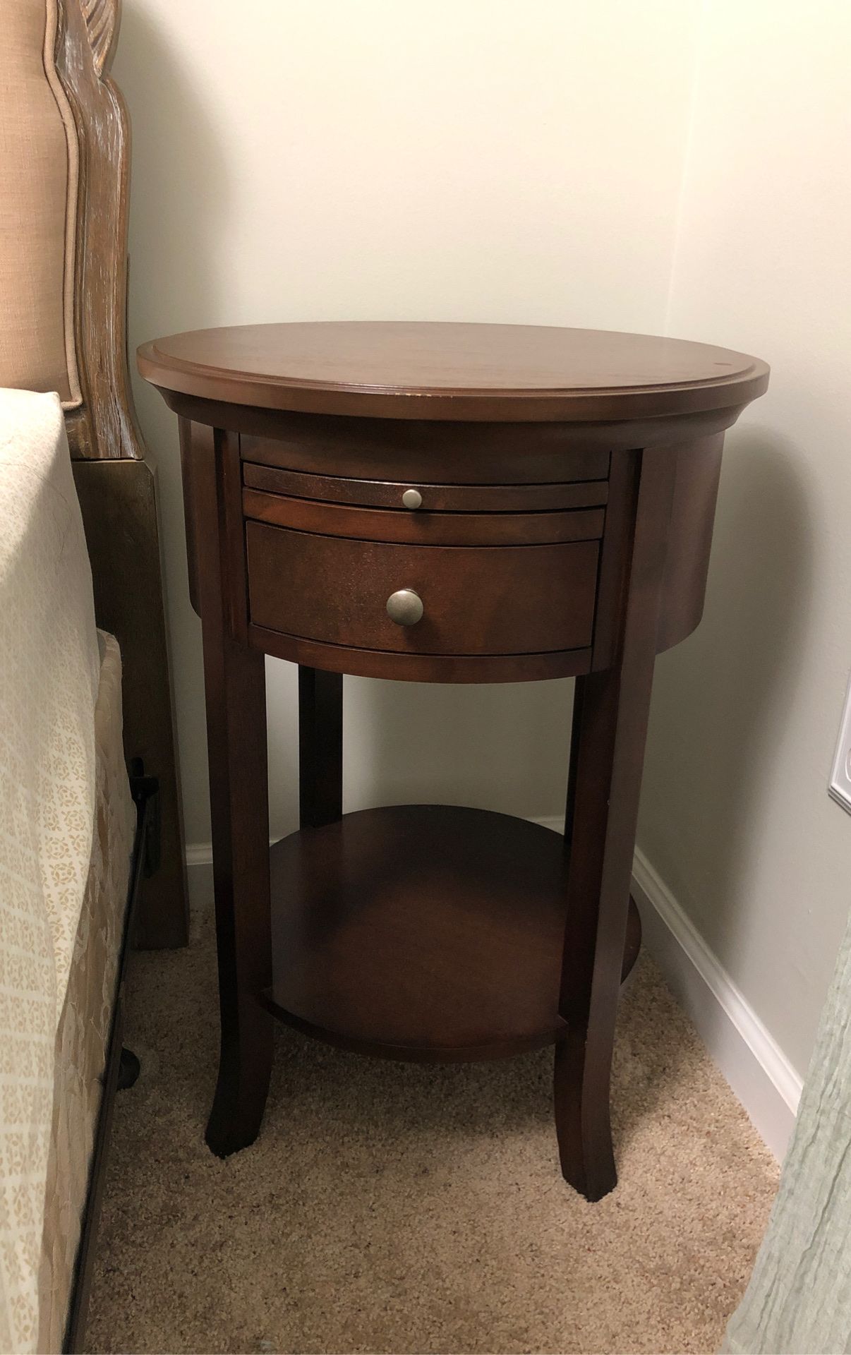 Very pretty solid wood Night stand / end table