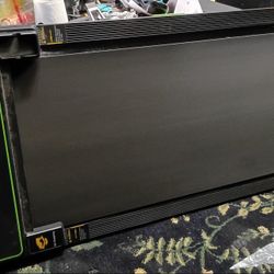 FOR SALE... AKLUER TREADMILL W/ REMOTE https://offerup.com/redirect/?o=Q09OVFJPTC5NSU5U CONDITION! 
