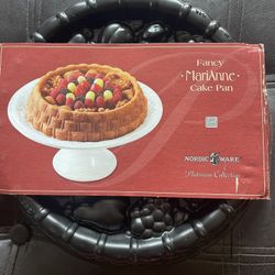 Nordic Ware Marianne Cake Pan Cast Aluminum Fruit Lattice Harvest Basket Weave 