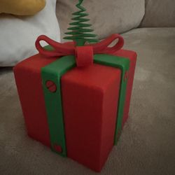 Annoying Gift Box 