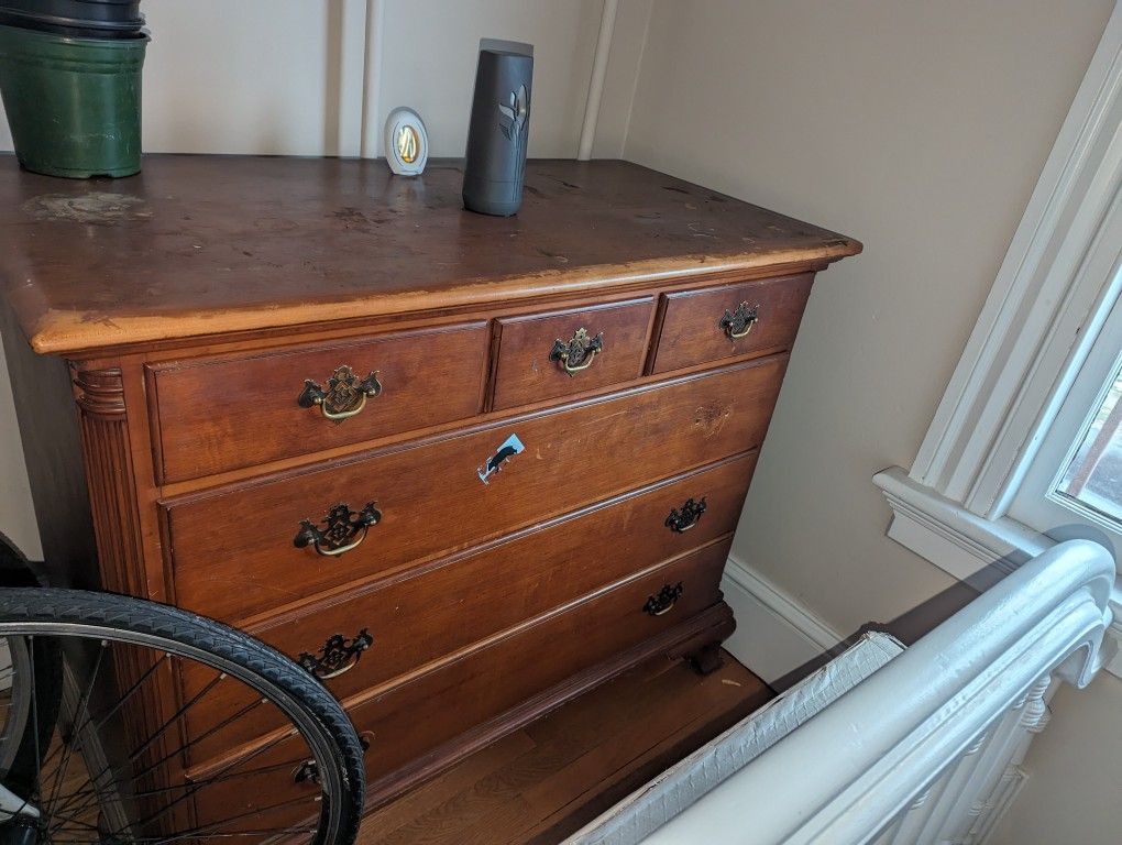 Dresser