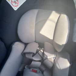 Chicco/bravo Car Seat & Stroller