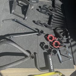 Gym Equipment 200$ For All 