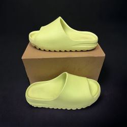 Yeezy Slide Glow Green