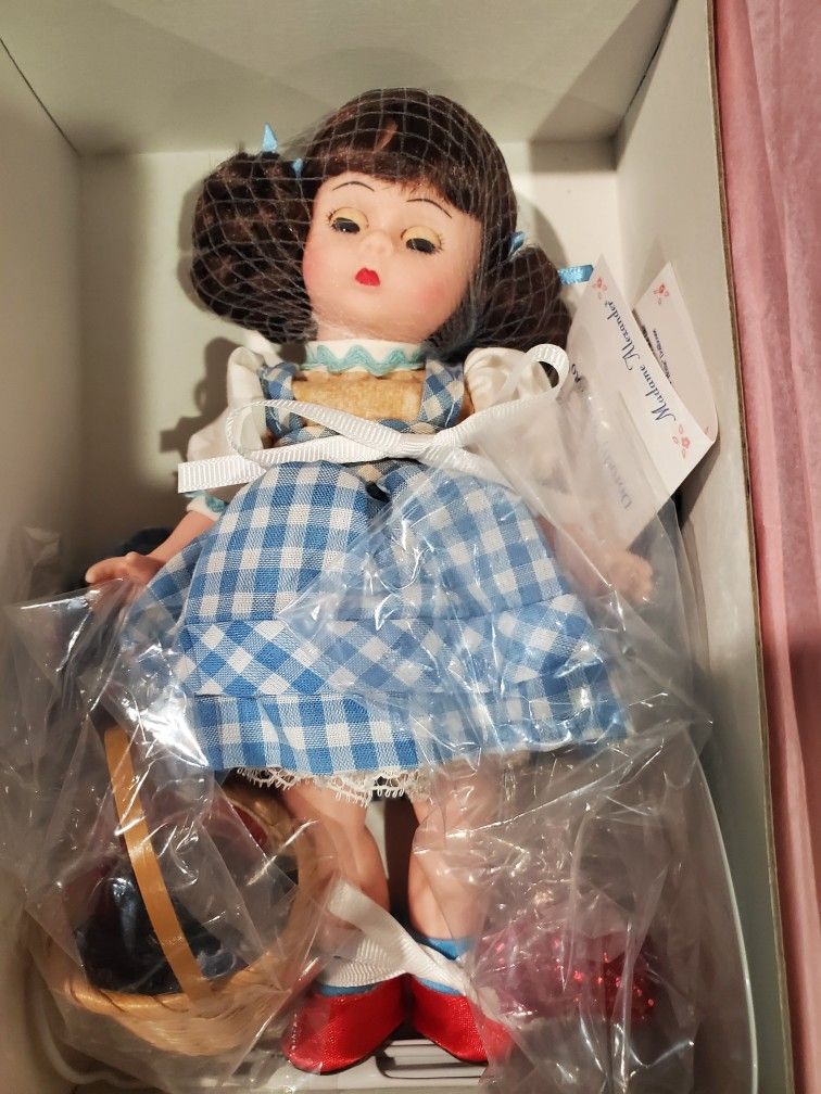 Madame Alexander Dorothy Wizard Of Oz Doll