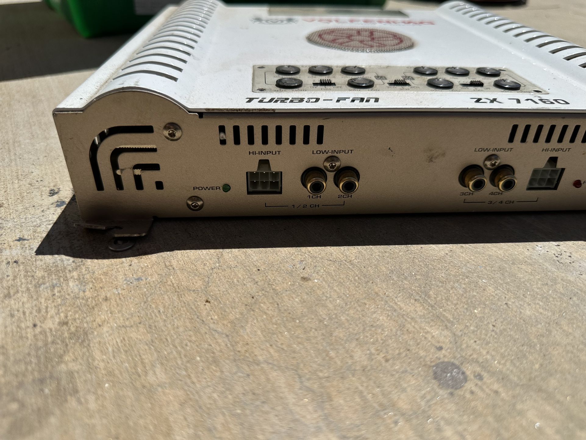 Volfenhag Amplifier Zx7150 for Sale in Phelan, CA - OfferUp
