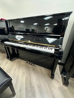 Yamaha model UX year 1975