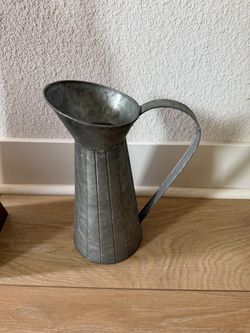 Vase decor