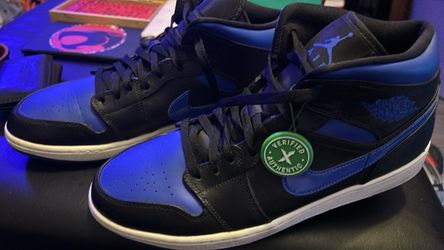 Air Jordan 1 Mid Royal Blue Black