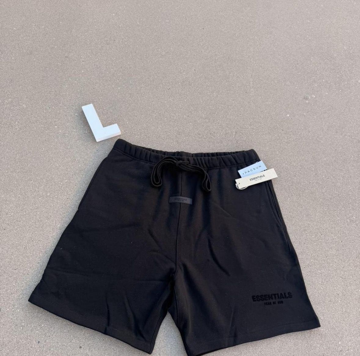 Fear of God Essential Shorts (Black)